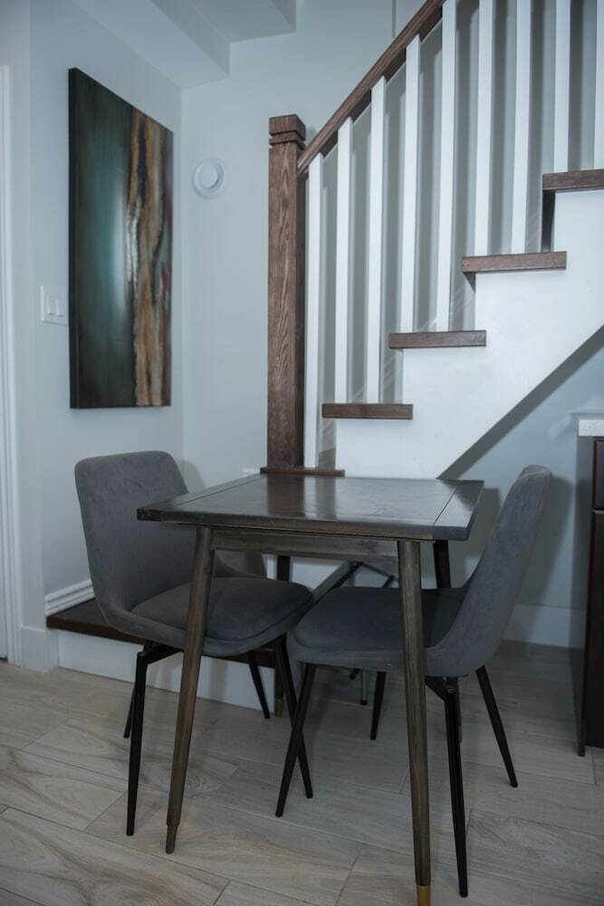 Apartamentos Furnished Downtown Toronto Suites
