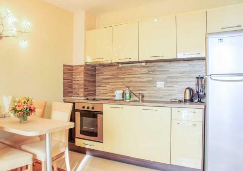 Dom-el Real Apartments 4 - Sveti Vlas