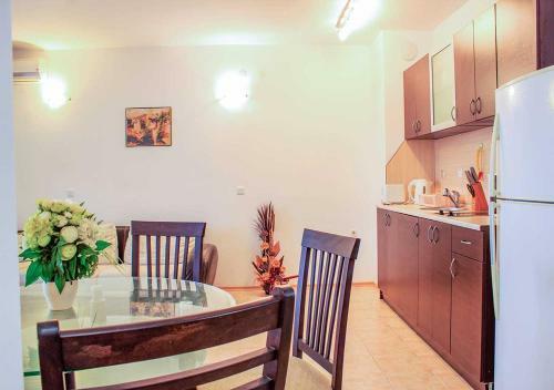 Dom-el Real Apartments 4 - Sveti Vlas