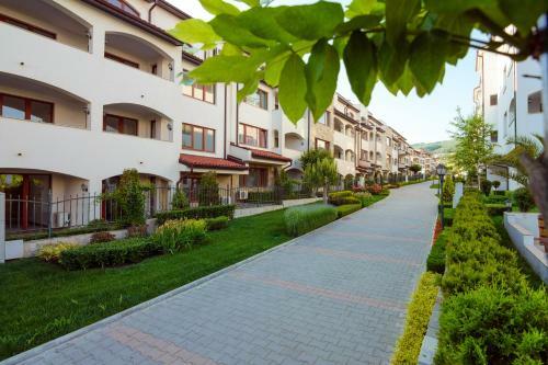 Casa Real Apartments
