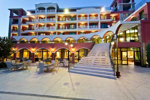 Saint George Palace Hotel