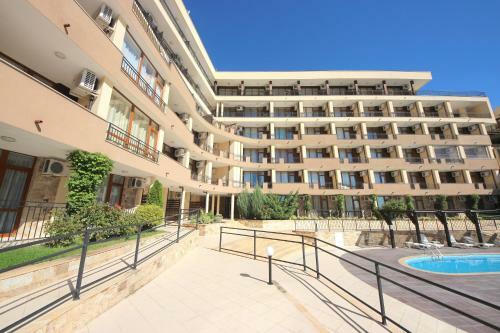 Menada Luxor Apartments