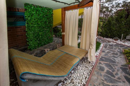 Jbh Hotel