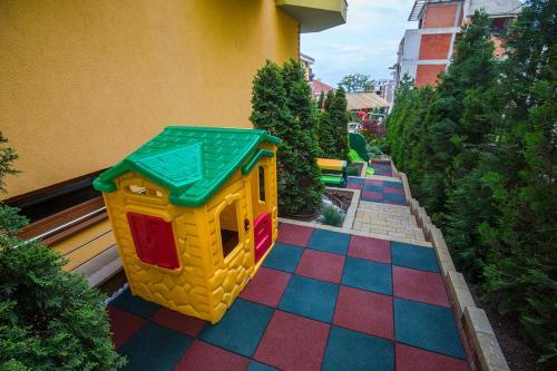 Jbh Hotel