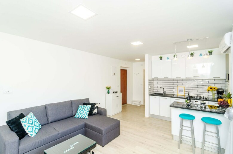 Rea Apartment