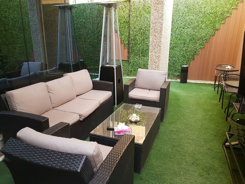 Laperla Hotel