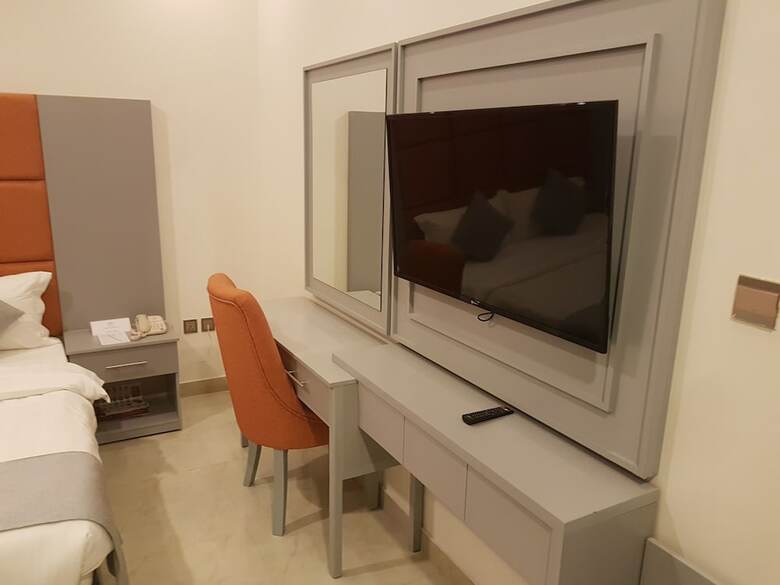 Laperla Hotel