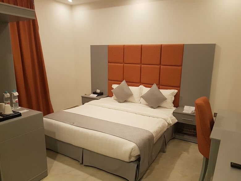 Laperla Hotel