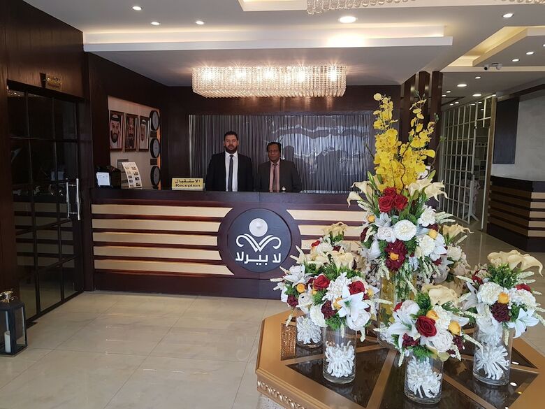 Laperla Hotel