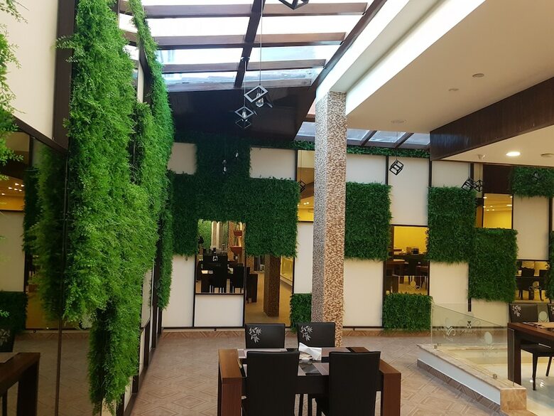 Laperla Hotel