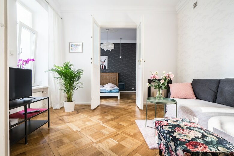 Oomph Warsaw Central Elegant Apartment
