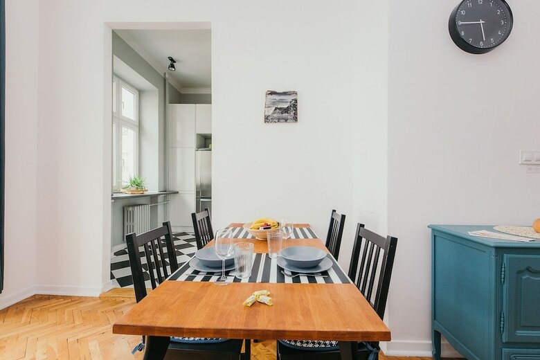Oomph Warsaw Central Elegant Apartment