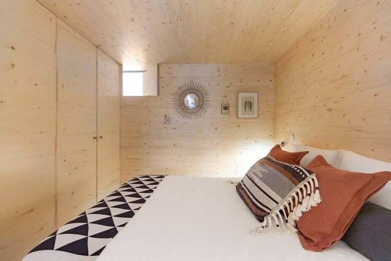 Mac003 � Macario Wood Apartment // Netflix