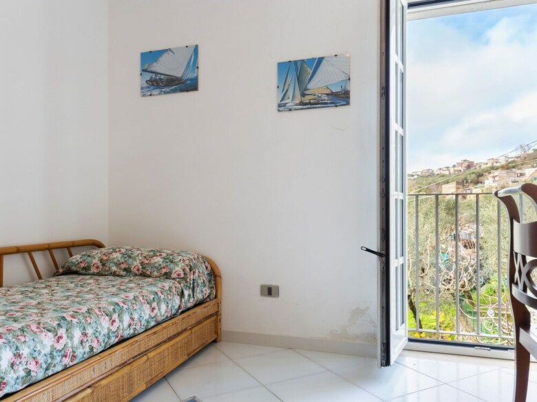 Simple Apartment In Massa Lubrense With Terrace