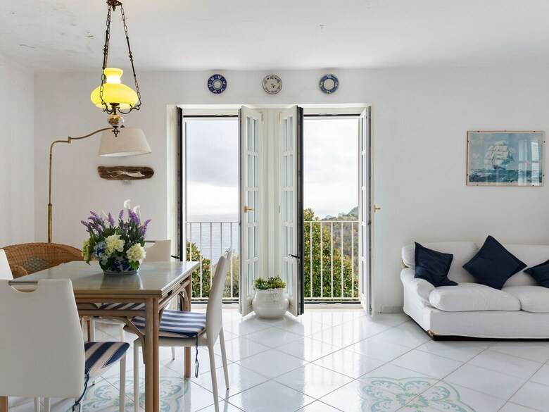 Simple Apartment In Massa Lubrense With Terrace