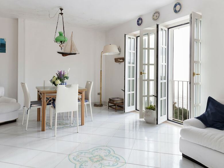 Simple Apartment In Massa Lubrense With Terrace