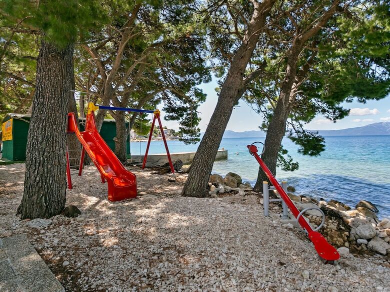 Simplistic Apartment In Drvenik Near Beach Lu?ica
