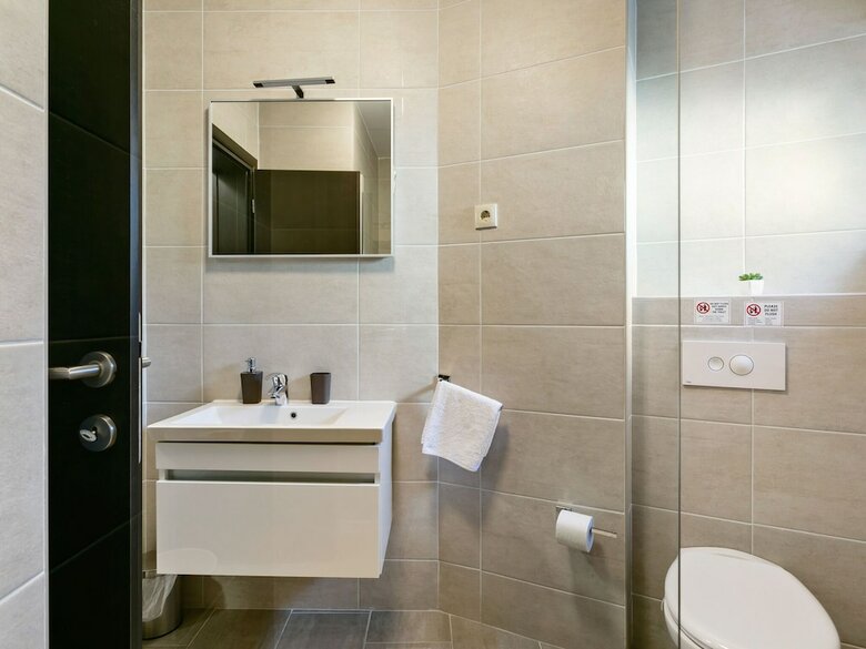 Simplistic Apartment In Drvenik Near Beach Lu?ica
