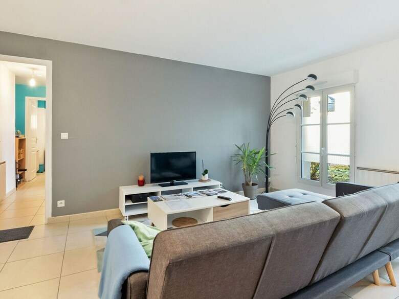 Modern Apartment In Bayeux Near Town Centre