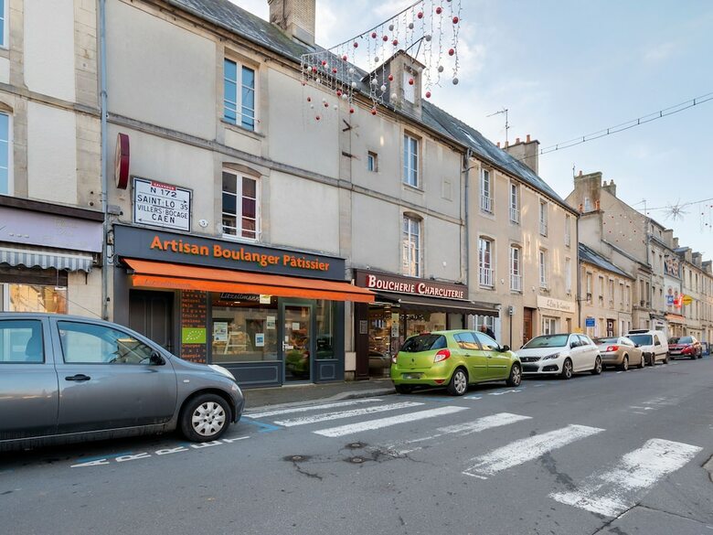 Modern Apartment In Bayeux Near Town Centre