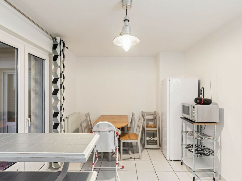 Tranquil Holiday Home In Englesqueville-la-percee With Garden