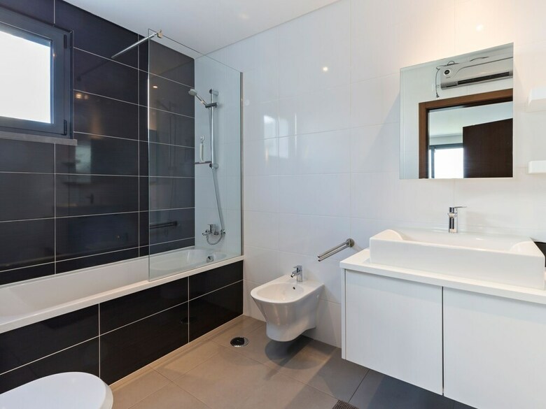 Villa Modern Holiday Home In Foz de Arelho With Private Pool