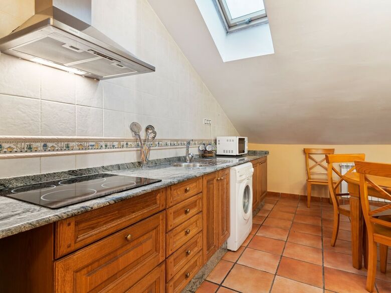 Elegant Apartment In Sierra de G�dar With Fireplace