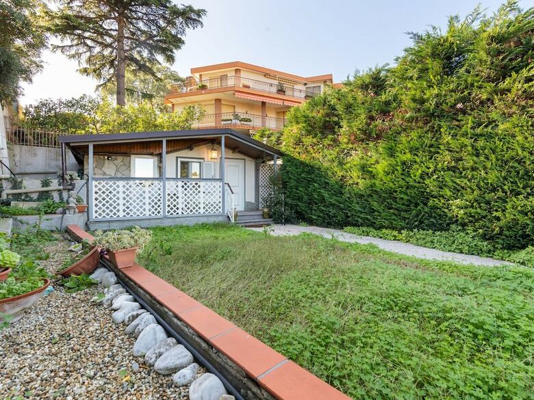 Restful Holiday Home In Sanremo With Terrace