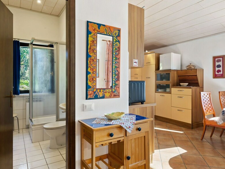 Pleasant Holiday Home In Merea With Sea View �
