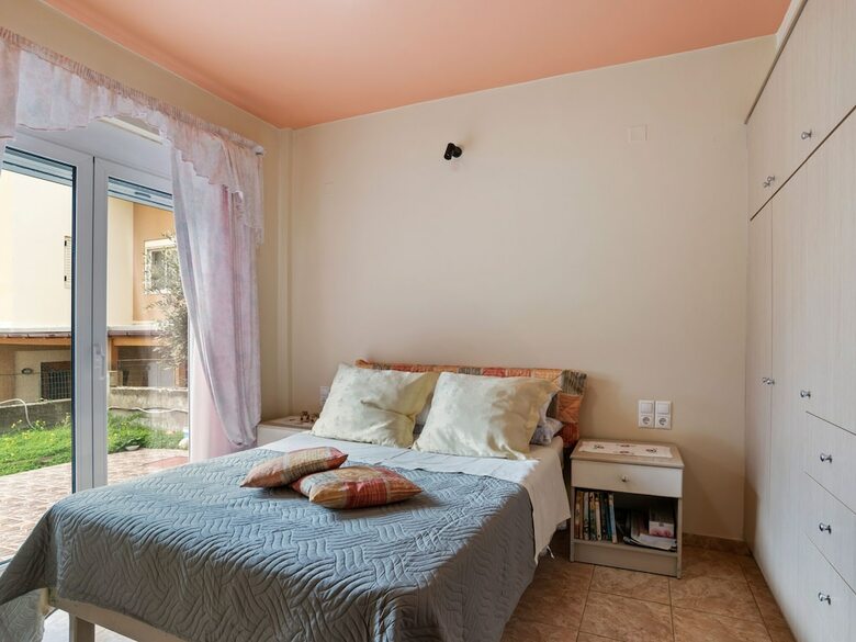 Welcoming Apartment In Venerato With Garden