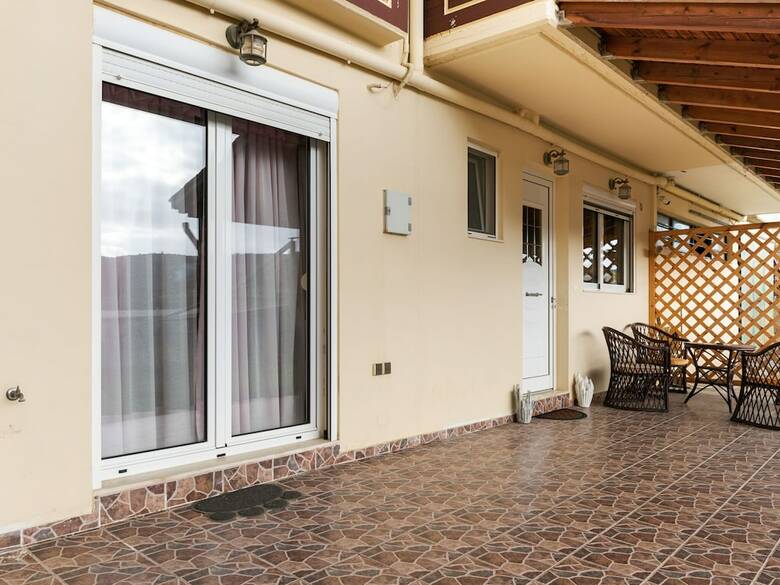 Welcoming Apartment In Venerato With Garden