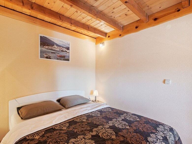 Cabana Lavish Apartment In Polaca With Swimming Pool