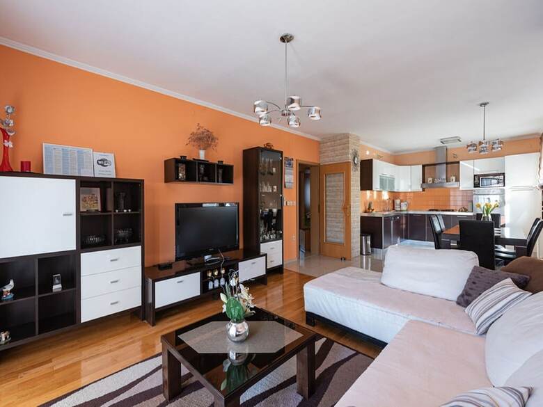 Trendy Holiday Home In Zadar With Balcony
