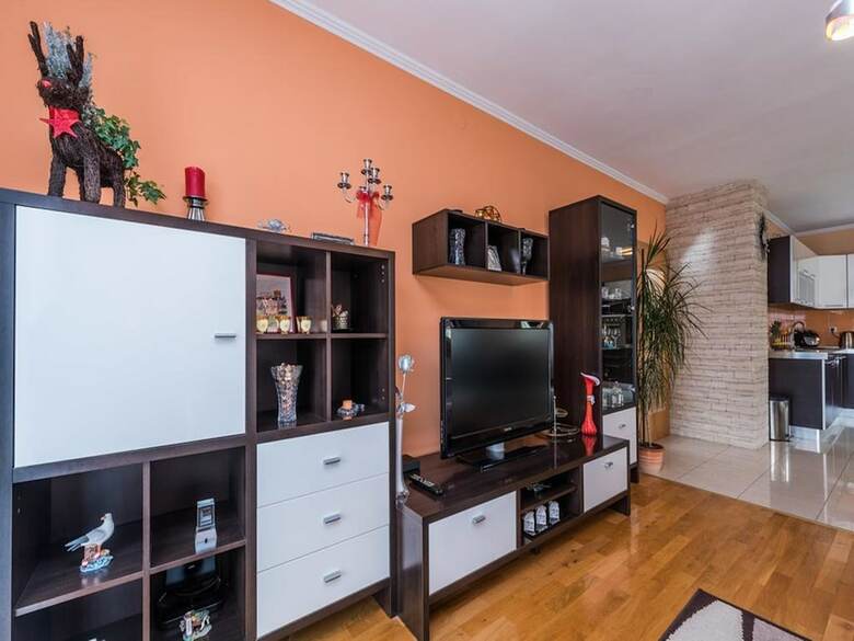 Trendy Holiday Home In Zadar With Balcony