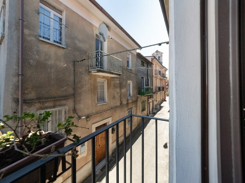 Attractive Holiday Home In Bosco With Garden
