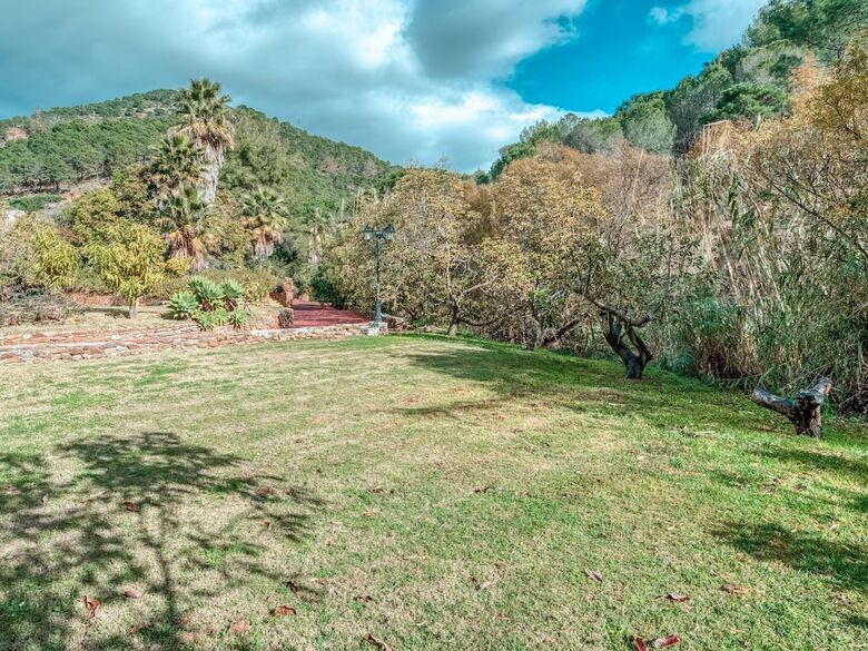 Scenic Villa In Ojen With Private Swimming Pool