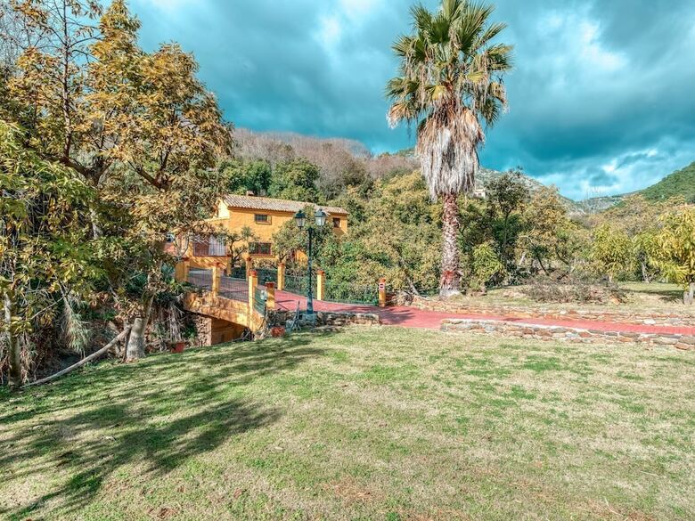 Scenic Villa In Ojen With Private Swimming Pool