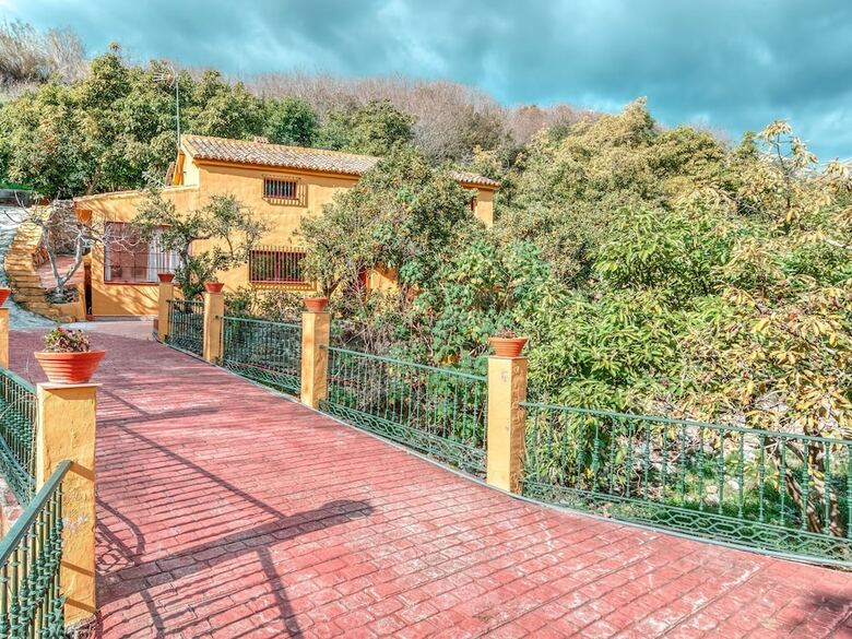Scenic Villa In Ojen With Private Swimming Pool