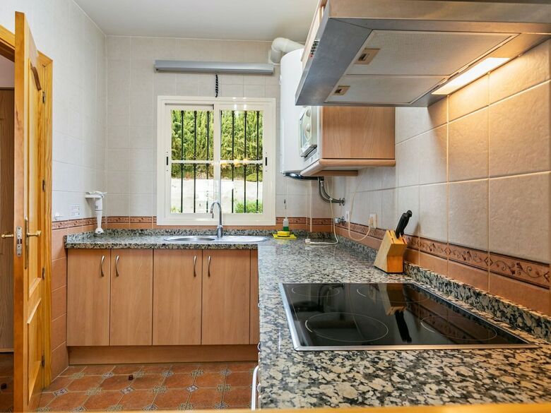 Impressive Apartment In Alcauc�n With Swimming Pool