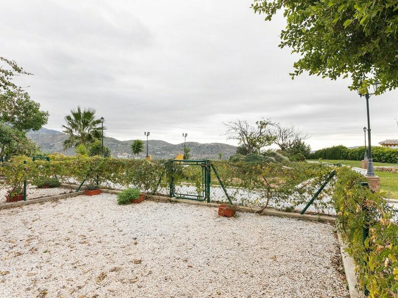 Impressive Apartment In Alcauc�n With Swimming Pool