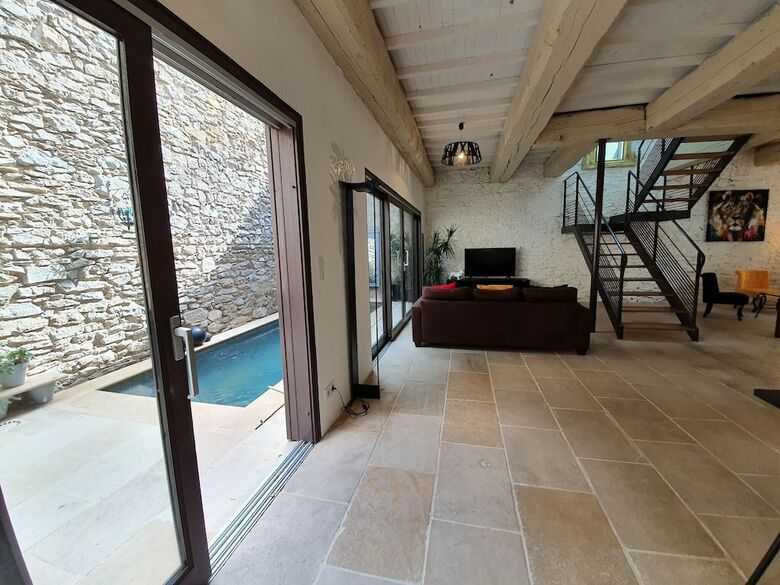 Modern Holiday Home In Olonzac With Private Swimming Pool