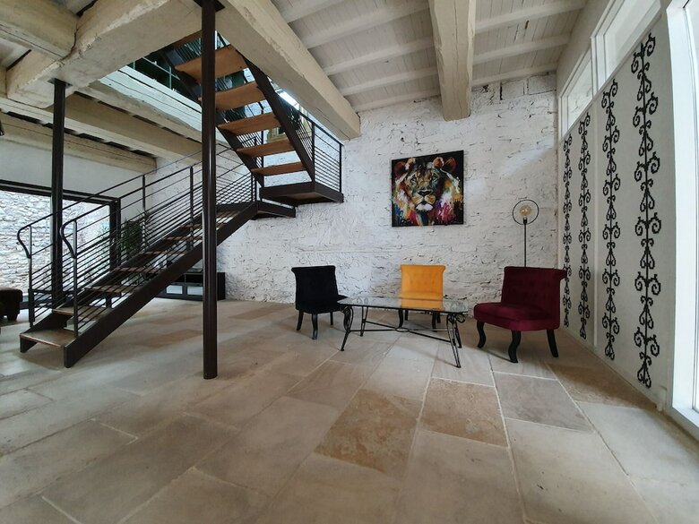 Modern Holiday Home In Olonzac With Private Swimming Pool