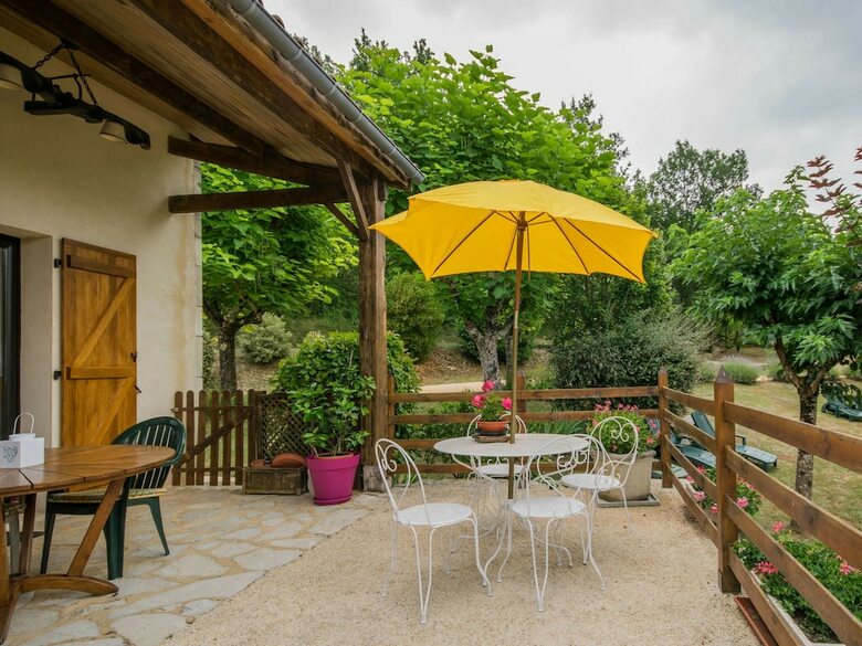 Pet-friendly Holiday Home In Blanquefort-sur-briolance"