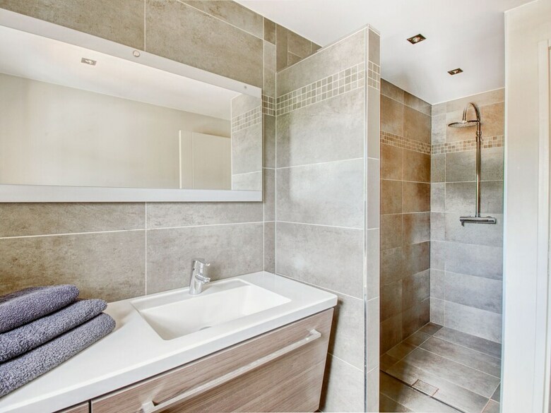 Cozy Villa In Le Plan-de-la-tour With Private Swimming Pool