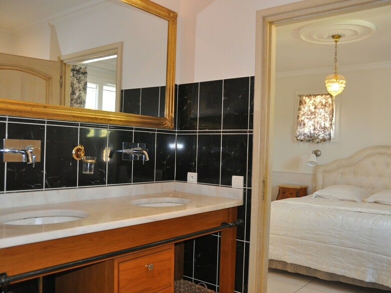 Beautiful Charming Bastide Style Villa In Le Plan-de-la-tour With Private Pool