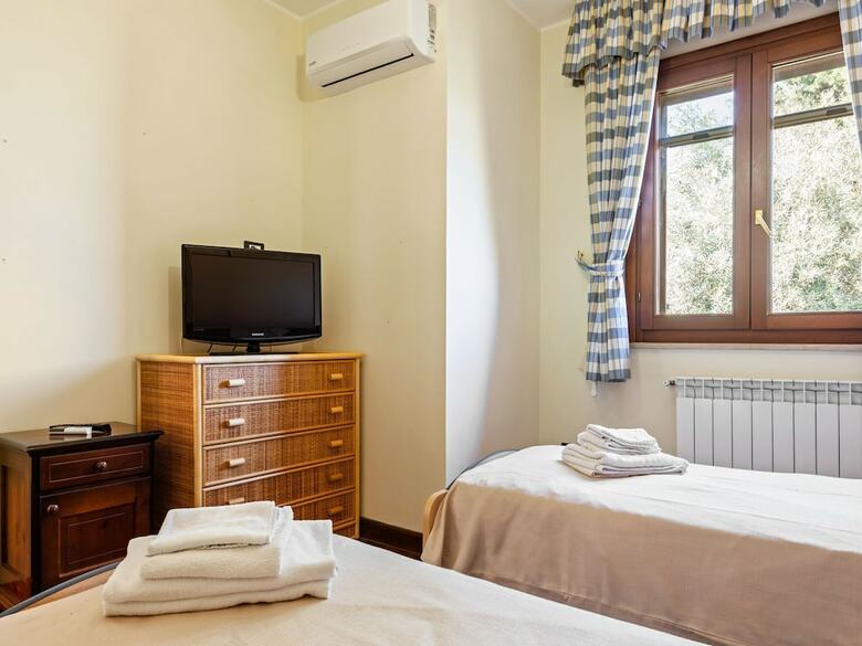 Peaceful Holiday Home In Punta Milocca With Private Pool