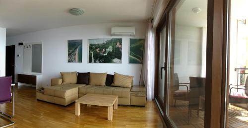 Hostal Guest Rooms Queen's View