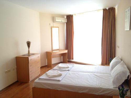 Apartments In Grand Midia Aheloy Palace