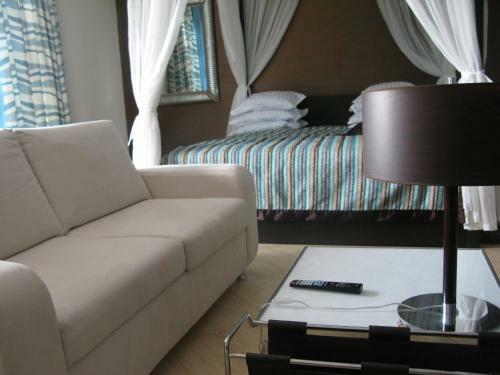 Apartments In Grand Midia Aheloy Palace