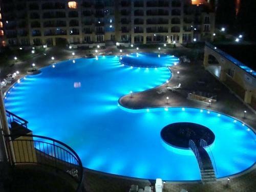 Apartments In Grand Midia Aheloy Palace